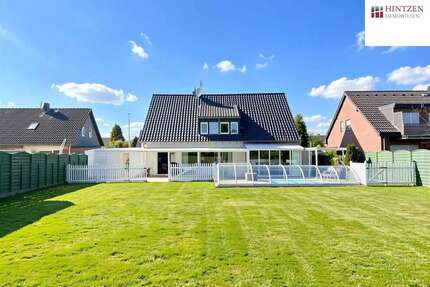 Haus zum Kaufen in Jüchen 749.000,00 € 228 m²