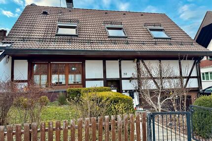 Modernisiertes Einfamilienhaus mit 7 Zimmern in 78087 Mönchweiler