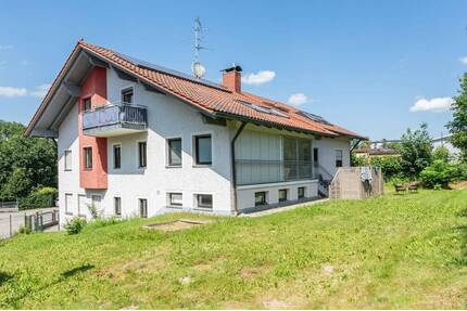 Passau-Haidenhof: Wohn-Geschäftshaus, 260 m² Gewerbefläche - 240 m² Wfl. (2 Wohnungen)