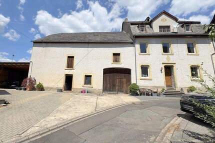 Charmantes ehemaliges Winzerhaus mit großem Nebengebäude. - Minheim