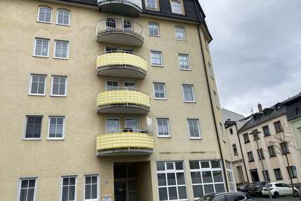 Wohnung zum Mieten in Plauen 300,00 € 50.18 m²