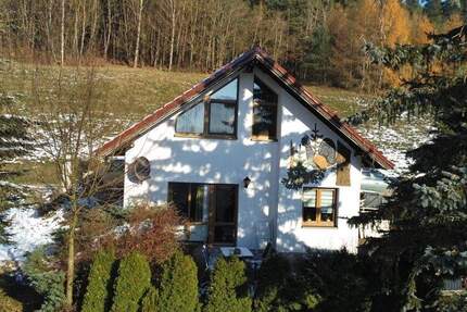 Ferienhaus in traumhafter Lage - 75.000,00&nbsp;EUR Kaufpreis, ca.&nbsp; 75,00&nbsp;m&sup2;&nbsp;Wohnfl&auml;che in Wiedersbach (PLZ: 98673)