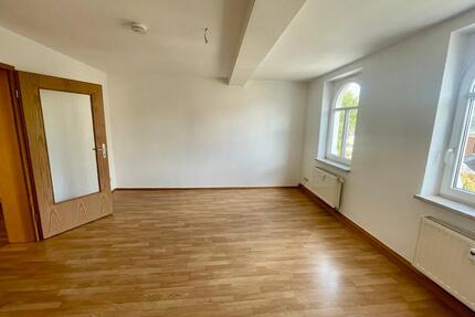 3,5 - 4- Zimmerwohnung im DG - 300,00&nbsp;EUR Kaltmiete, ca.&nbsp; 75,00&nbsp;m&sup2; in Falkenstein/Vogtland (PLZ: 08223)