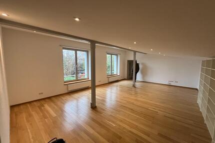 Lichtdurchflutetes Altbau-Loft, 150qm, Garten, 3 Zimmer, 2 Bäder - Bonn Bad Godesberg