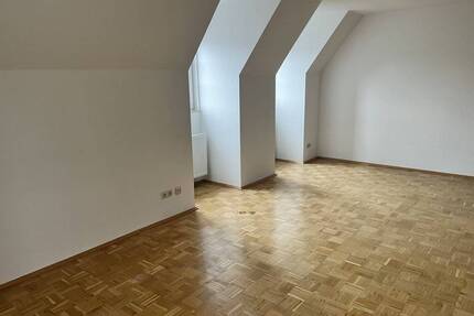 Charmante 3-Zimmer-Dachgeschosswohnung in historischem Fachwerkgebäude in Hardheim