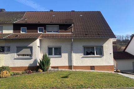 1-2 Familienhaus in Adelsheim - 279.000,00&nbsp;EUR Kaufpreis, ca.&nbsp; 156,00&nbsp;m&sup2; in Adelsheim (PLZ: 74740)