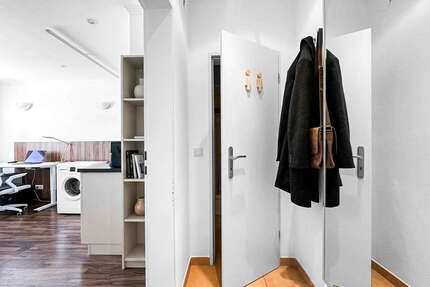 Wohnung zum Mieten in Düsseldorf 400,00 € 19.24 m²