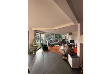 Haus zum Kaufen in Aichtal-Aich 1.300.000,00 € 227 m²