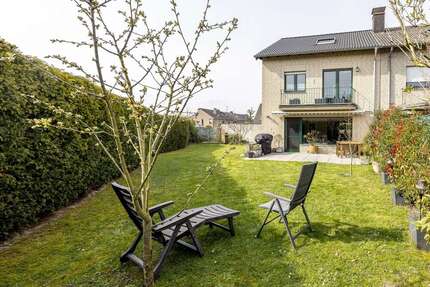 Haus zum Kaufen in Neuss 649.000,00 € 165 m²