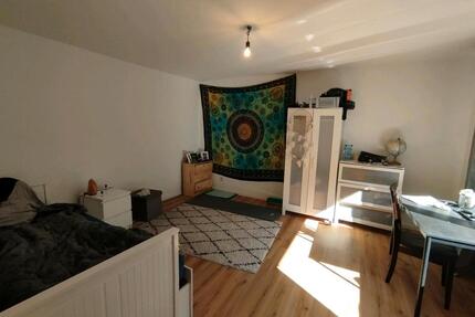 Wohnung 2zkb 60qm naturnah für 6monate untervermietung - Saarbrücken St. Arnual