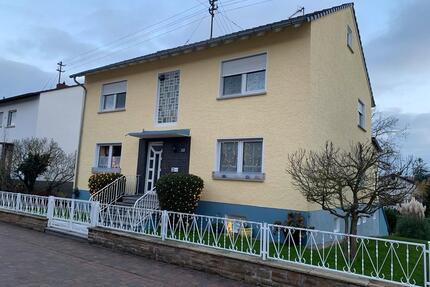 3-Zimmer-Küche-Bad-Balkon - 680,00&nbsp;EUR Kaltmiete, ca.&nbsp; 88,00&nbsp;m&sup2; in Hargesheim (PLZ: 55595)