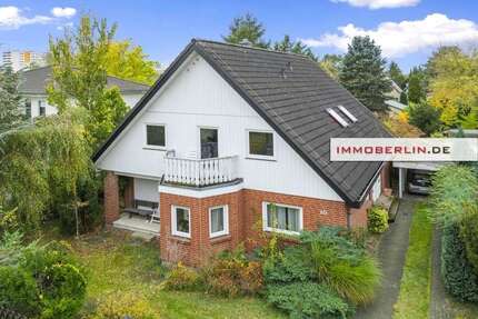 Haus zum Kaufen in Berlin Altglienicke 749.000,00 € 203 m² - Berlin / Altglienicke