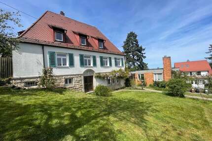 Haus zum Kaufen in Stuttgart 1.736.000,00 € 335 m²