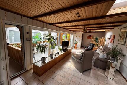 Schöner Bungalow mit Wintergarten & Garten in Bad Segeberg