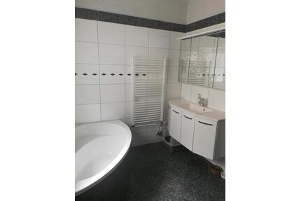 Mietwohnung in Schwalbach saar - 1.230,00&nbsp;EUR Kaltmiete, ca.&nbsp; 119,00&nbsp;m&sup2; in Schwalbach (PLZ: 66773)