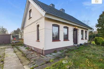 Haus zum Kaufen in Otterndorf 209.400,00 € 80.36 m²
