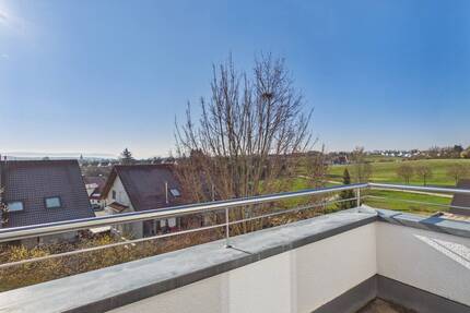 Helle 3-Zi.-Dachgeschosswohnung mit TG-Stellplatz in Rottweil