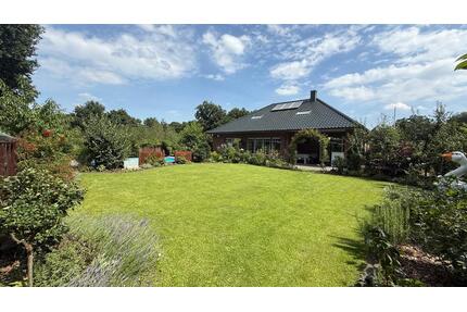 Bungalow Bj. 2016 mit Obergeschoss (WF 226 qm, GS 1.137 qm) - Ganderkesee