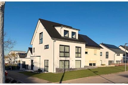 Provisionsfreies Traumhaus! - 790.000,00&nbsp;EUR Kaufpreis, ca.&nbsp; 220,00&nbsp;m&sup2; in Rottenburg am Neckar (PLZ: 72108)