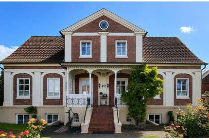 Haus zum Kaufen in Glückstadt 750.000,00 € 294.33 m²