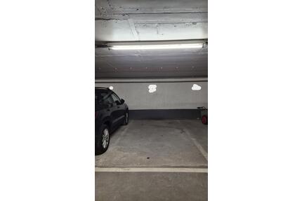 Tiefgaragenstellplatz in Unterschleissheim zu verkaufen - Unterschleißheim