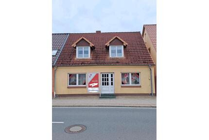 Wohnhaus mit zweitem Wohnhaus in Richtenberg - Franzburg