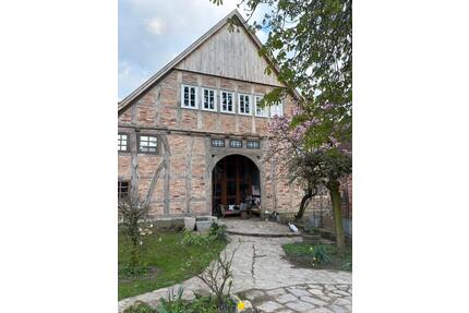 Mietwohnung - 650,00&nbsp;EUR Kaltmiete, ca.&nbsp; 100,00&nbsp;m&sup2; in Kalletal (PLZ: 32689)