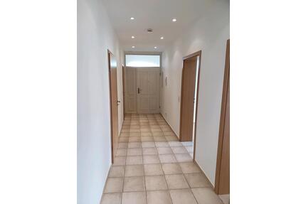 4 Raum Wohnung - 550,00&nbsp;EUR Kaltmiete, ca.&nbsp; 92,00&nbsp;m&sup2; in Zeulenroda-Triebes (PLZ: 07937)