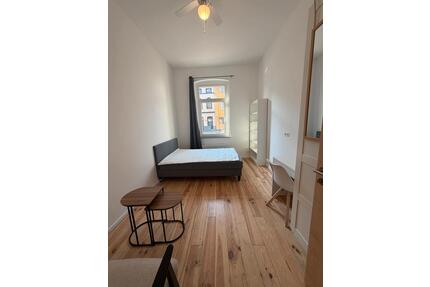 Appartement - 1.050,00&nbsp;EUR Kaltmiete, ca.&nbsp; 30,00&nbsp;m&sup2; in Köln (PLZ: 50968) Rodenkirchen