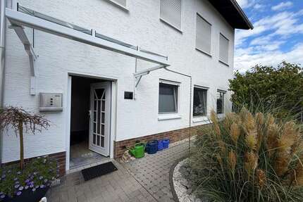 Haus zum Kaufen in Sinn 399.000,00 € 220 m²