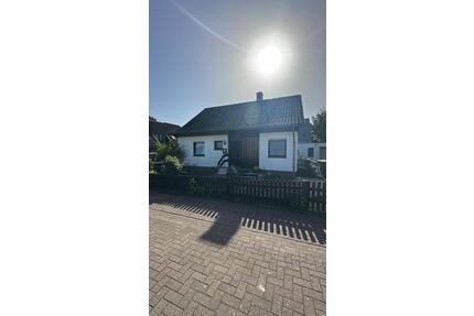 Einfamilienhaus mit Vollkeller & Garage - Burgdorf