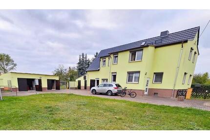 Einfamilienhaus 120m² + Garagen + Nebengelass Grundstück 3300m² - Delitzsch
