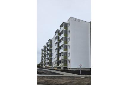 ERSTBEZUG! 3-Raumwohnung mit Fahrstuhl und Abstellraum auf der Etage - Gröditz