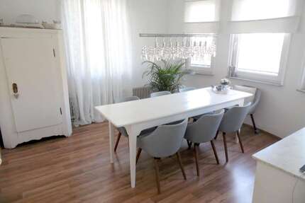 Haus zum Mieten in Reutlingen-Ohmenhausen 1.100,00 € 120 m²