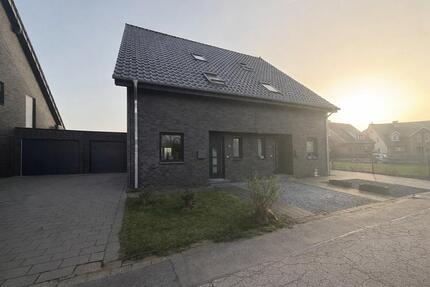 Doppelhaushälfte mit 4 Zimmern und großem Garten in Oeding zu vermieten - Südlohn