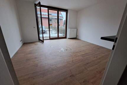 frisch renovierte 2Zim.-Whg. inkl. 2 Terrassen in gepflegter Lage - Schwerin Friedrichsthal