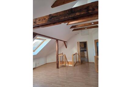 3,5-Zimmer-Maisonette-Dachgeschosswohnung mit Einbauküche in Baut - Bautzen