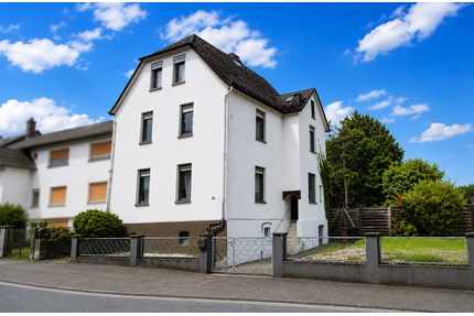 Haus zum Kaufen in Löhnberg 195.000,00 € 122 m²