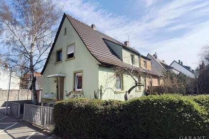 ***Doppelhaushälfte in toller Lage Sinsheims!***