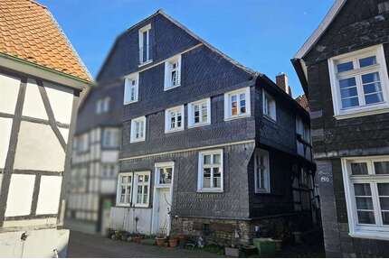Haus zum Kaufen in Hattingen 349.000,00 € 278 m²