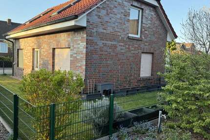 Haus zum Kaufen in Garbsen Osterwald Oberende 315.000,00 € 89.2 m² - Garbsen / Osterwald Oberende