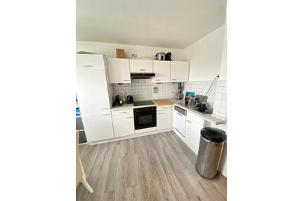 Modern möbilierte Wohnung mit Einbauküche (KölnBonn), Gartennutzung - Erftstadt