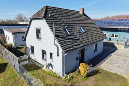 Haus zum Kaufen in Heikendorf 419.000,00 € 122.5 m²