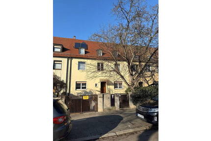 Einfamilienhaus mit großem Garten im Nürnberg-Eberhartshof (ruhig gelegen)