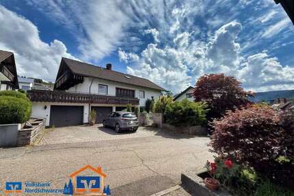 Haus zum Kaufen in Baiersbronn 450.000,00 € 223.13 m²
