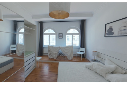 Möblierte Moderne 2-Zimmerwohnung mit Balkon in Friedrichshain, 2 Jahre Befristet - Berlin