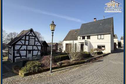 Haus zum Kaufen in Nomborn 197.000,00 € 156 m²