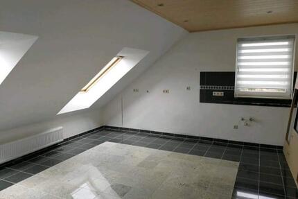 Helle, große Mietwohnung in Schiffweiler