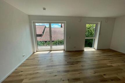 Moderne 2-Zi-Whg. mit Balkon, Stellplatz in Rain bei Straubing