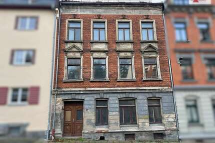 Haus zum Kaufen in ReichenbachVogtland 130.000,00 € 240 m² - Reichenbach/Vogtland